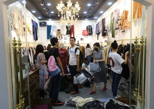 買服裝到南翔 南翔服裝批發(fā)商城經(jīng)營火爆,采購如潮