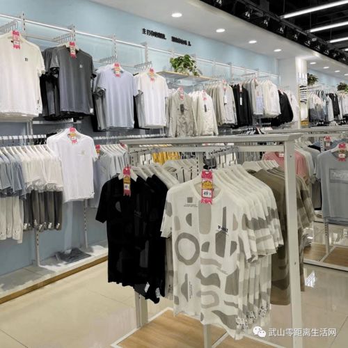 衣品之家服裝批發(fā)城開業(yè),百分之百中獎(jiǎng),超級(jí)大獎(jiǎng)等你拿